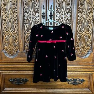 Circo black longlseeve holly berry dress
